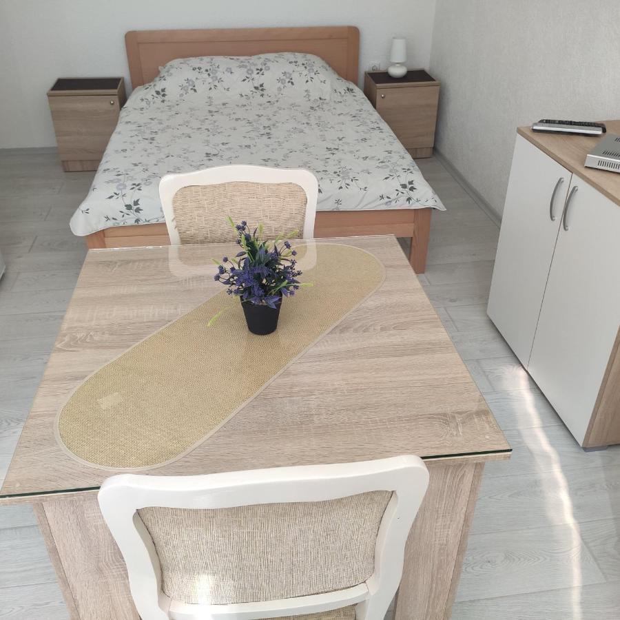 אוהריד Villa Ivanovi מראה חיצוני תמונה