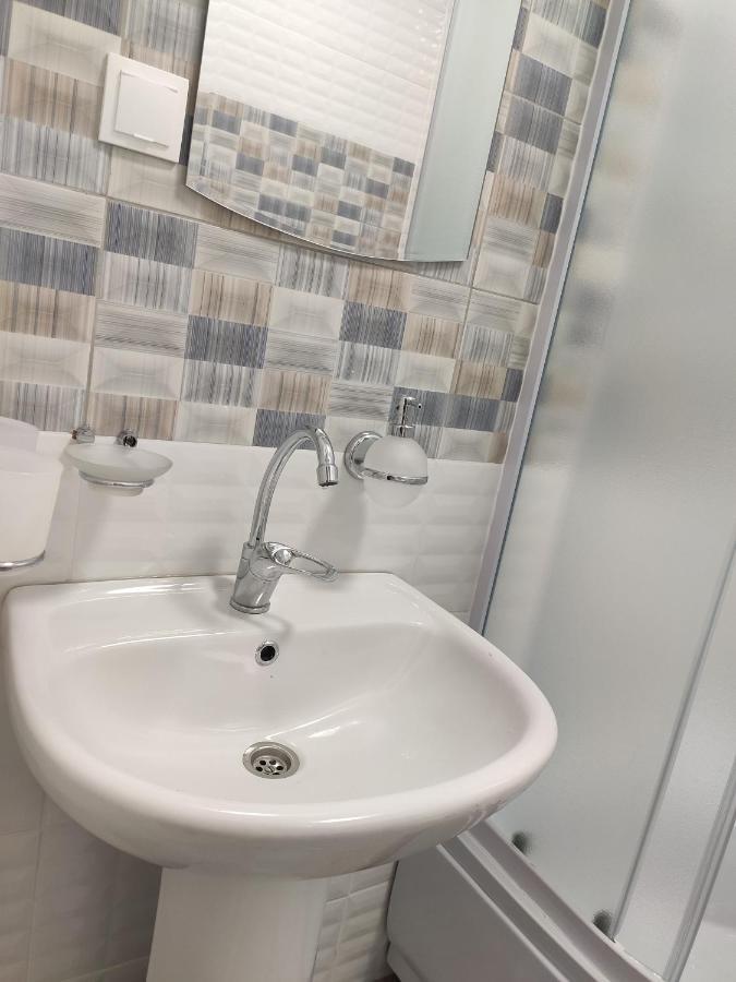 אוהריד Villa Ivanovi מראה חיצוני תמונה